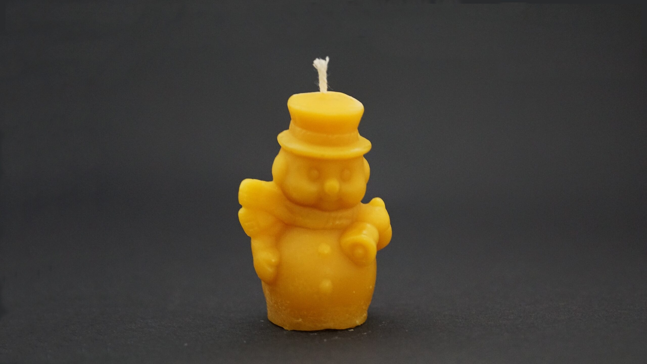 Świeczka z wosku pszczelego – Bałwanek