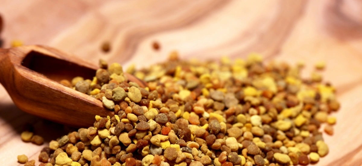 pyłek pszczeli i jego właściwości oraz witaminy jak działają na organizm